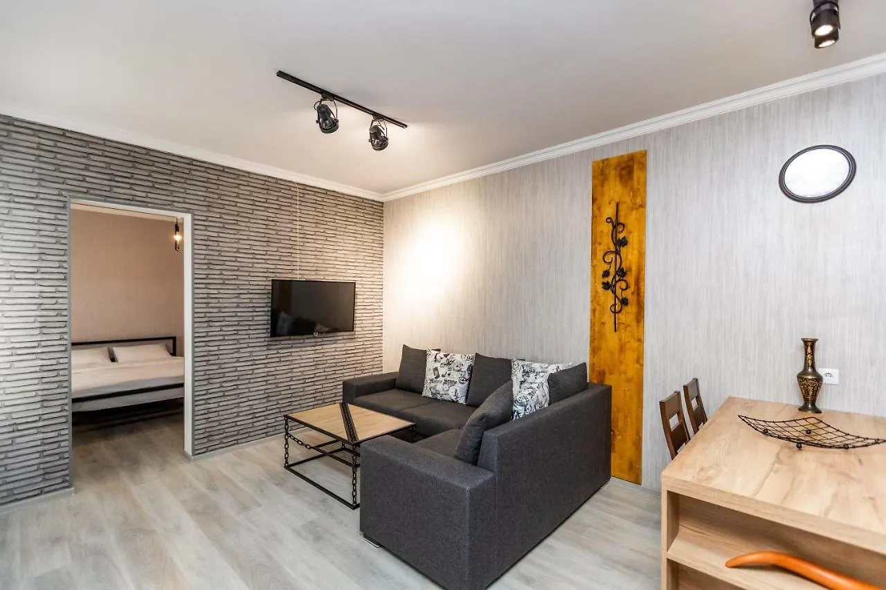 Tamo'S Sweet Home Tiflis